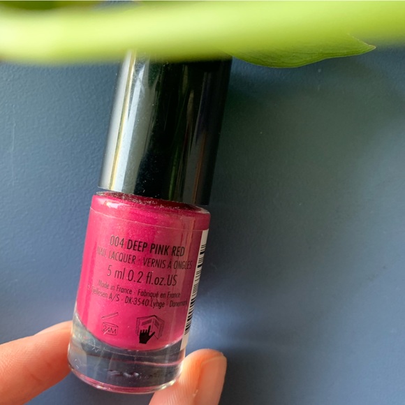 Free with bundle- nail-polish bundle - Picture 5 of 7